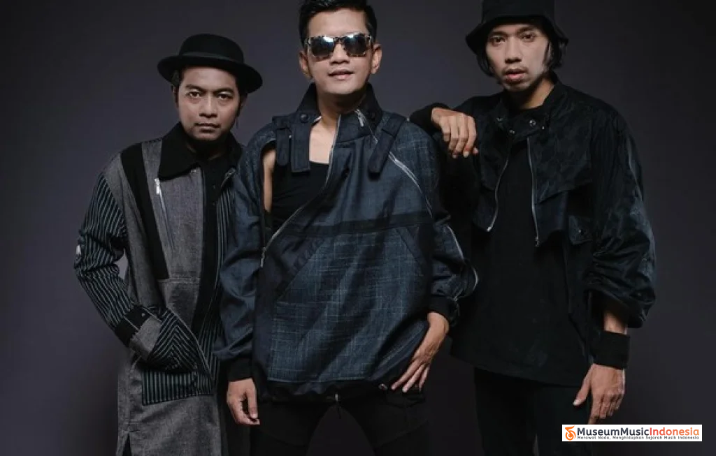 Mantrika Ritus Jalanan