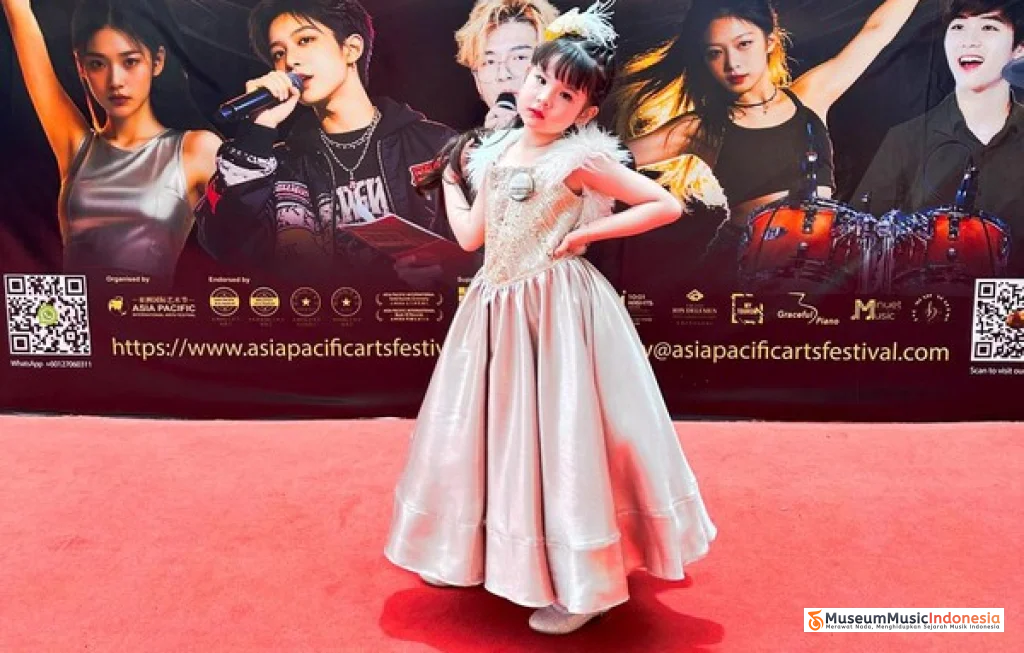 Ariana Ivy Juara Internasional