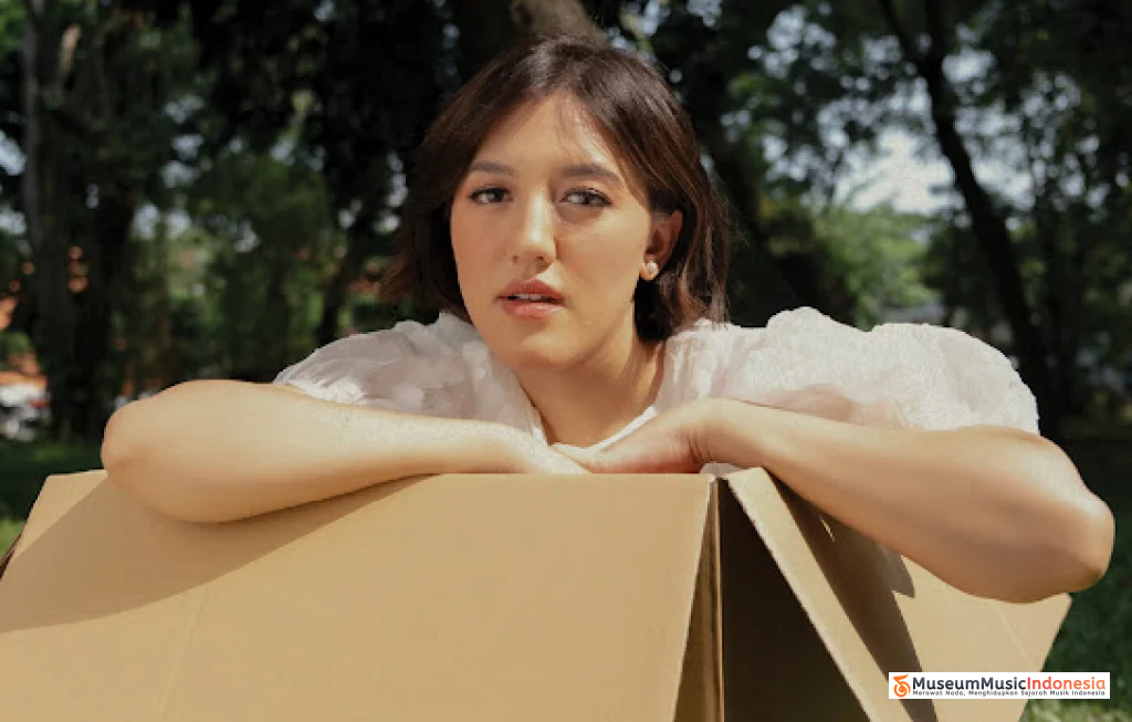 Pindah Pelan Pelan Ify